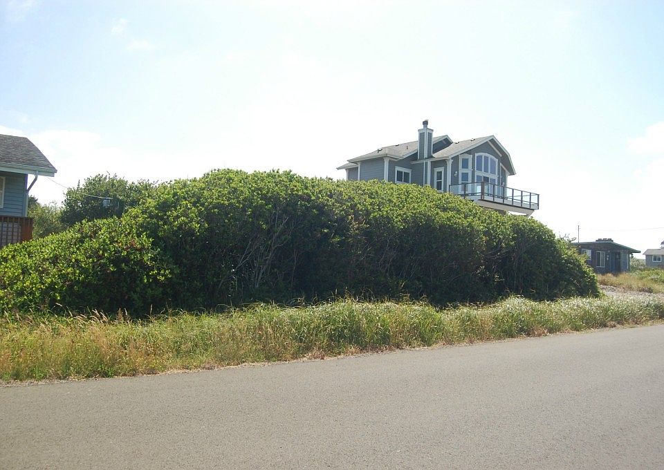 1st image of 286 Sand Dune Ave SW