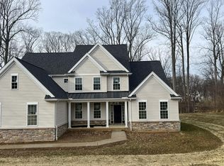 65 W Forge Rd, Glen Mills, PA 19342