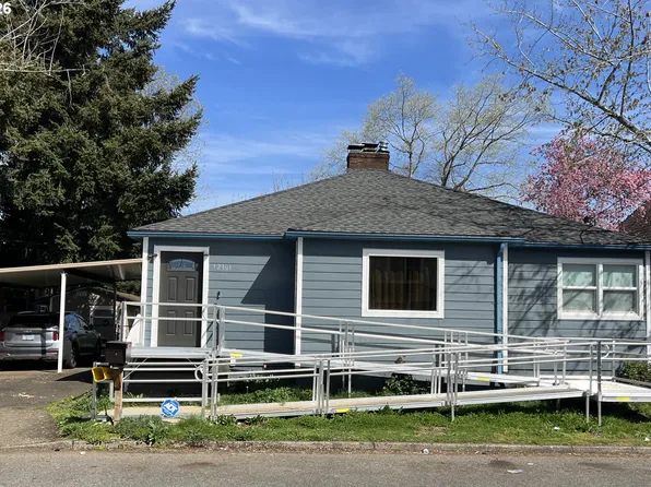 12101 SE Lincoln St, Portland, OR 97216