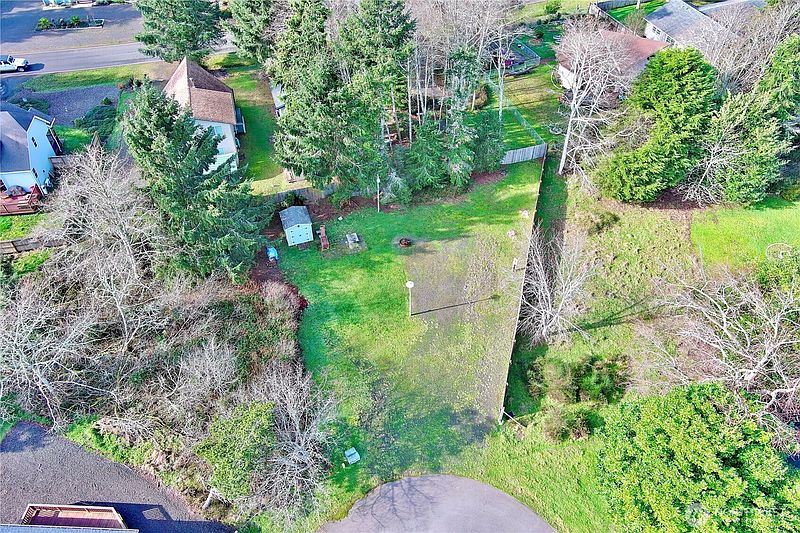 3rd image of 314 Flax Court SE