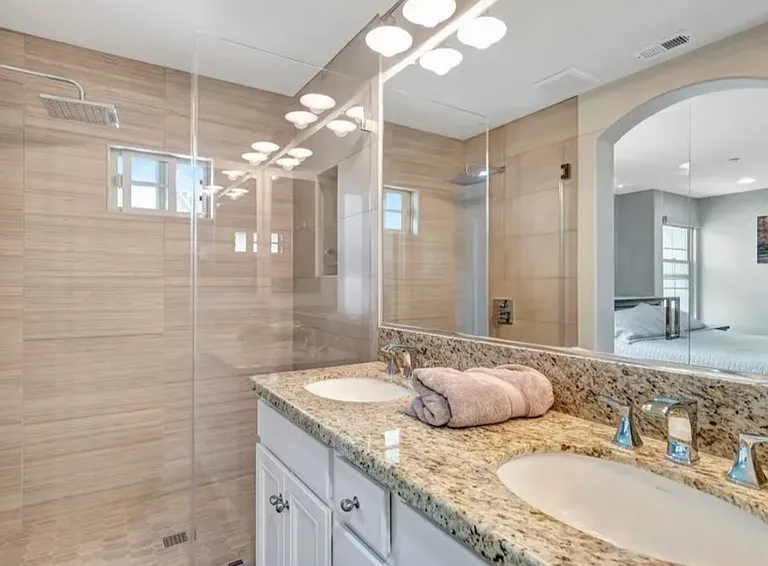 2092 Silverado St — Photo 12