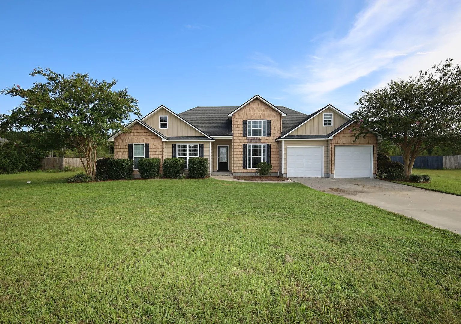 124 Mill Pond Pl — Photo 1