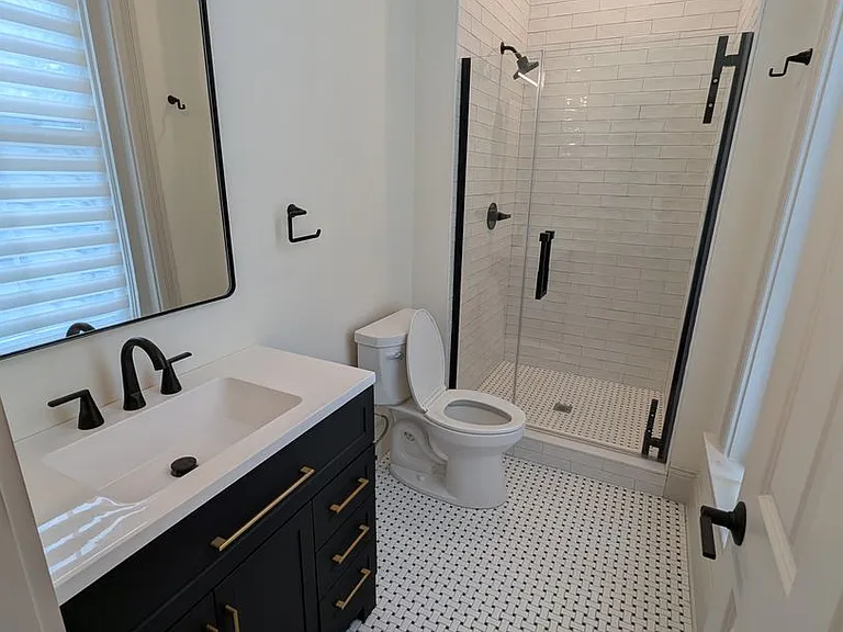 521 Garrard St #2 — Photo 8