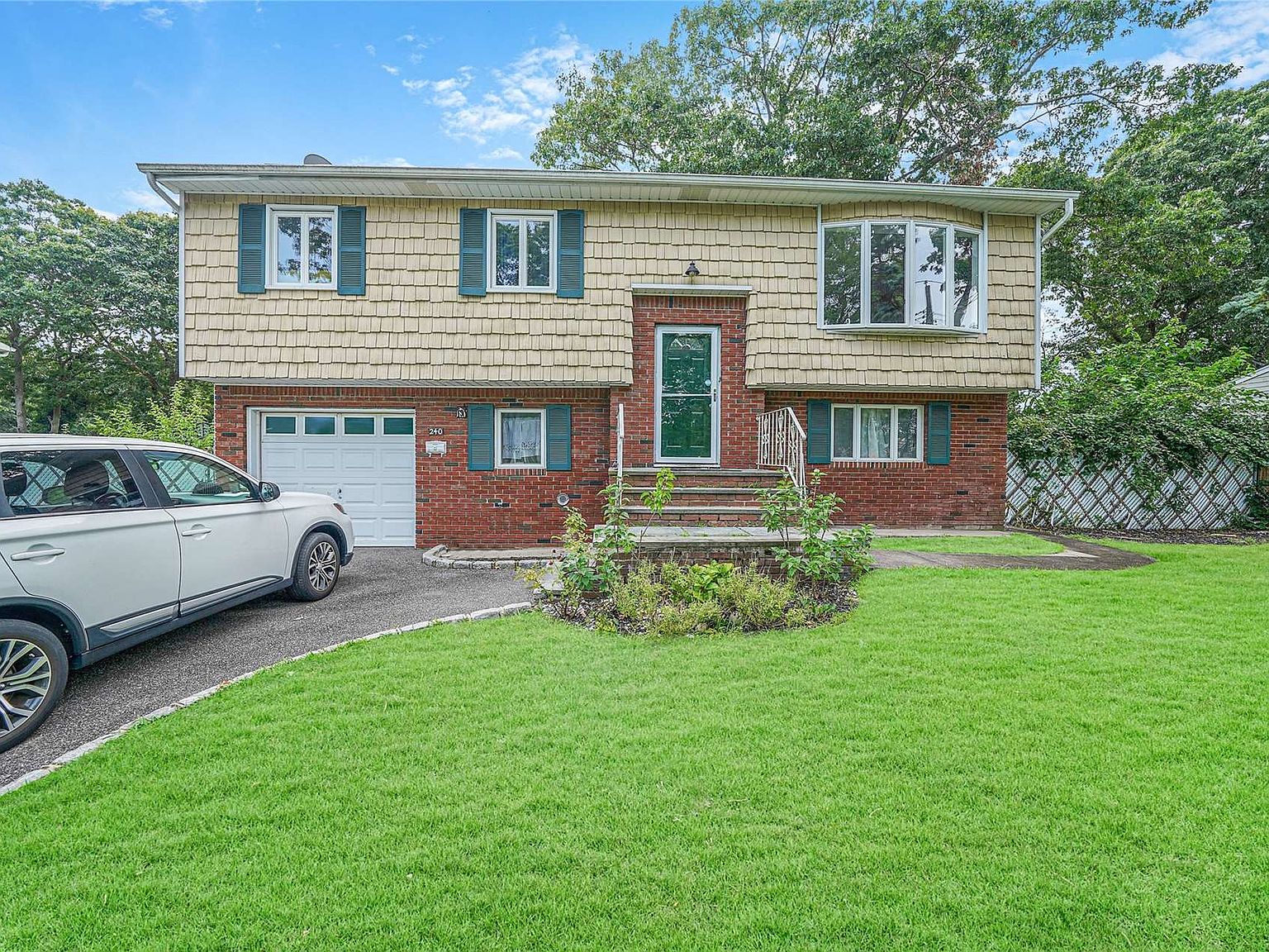 240 Phyllis Drive, Patchogue, NY 11772 Zillow