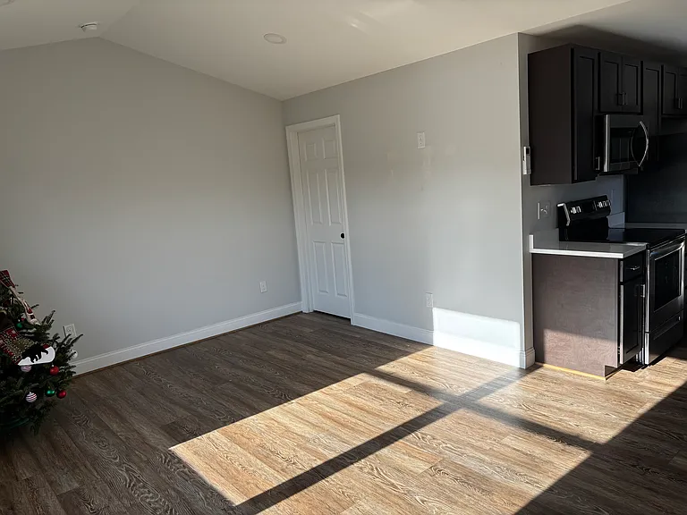15 Azalea Dr — Photo 7