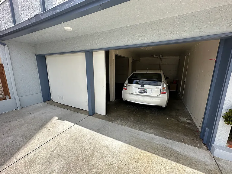 385 Talbot Ave #1 — Photo 16