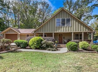 1747 Seifert Cres, Charlotte, NC 28205