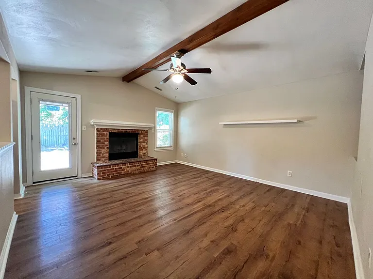 1594 Hummingbird Ln — Photo 10