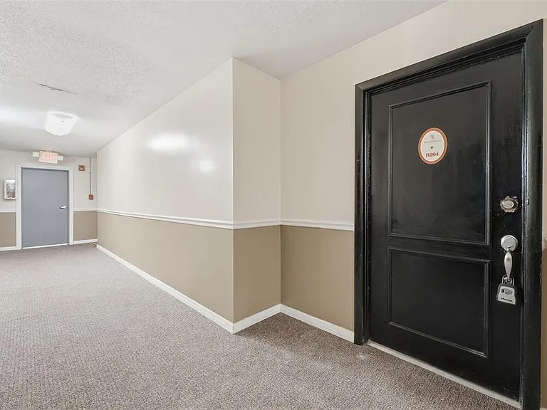 1695 Lee Rd #B204 — Photo 3
