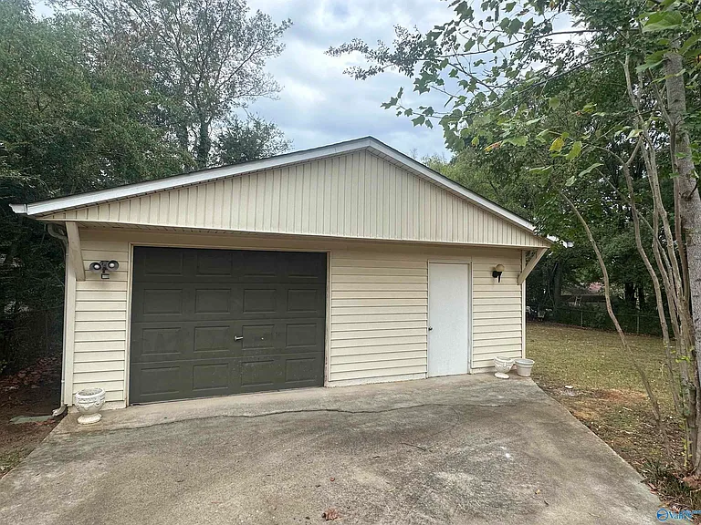 3912 Richland Dr NW — Photo 14