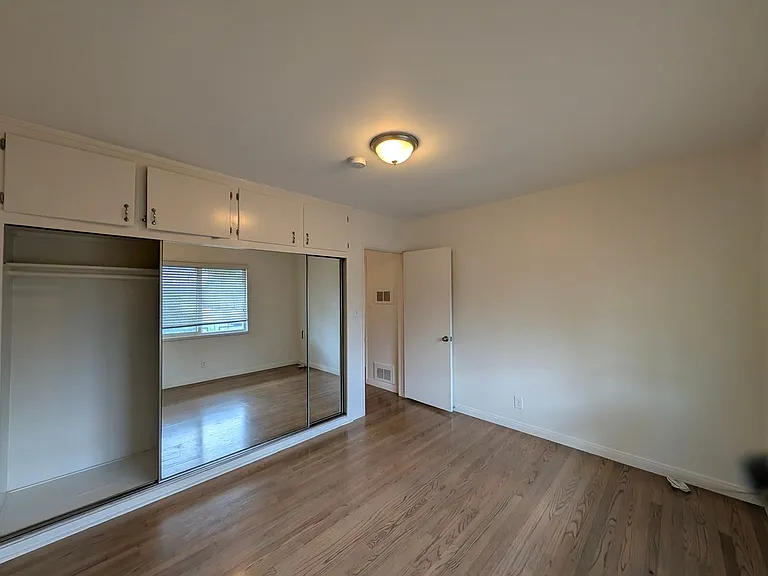 Magnolia Manor — Photo 28