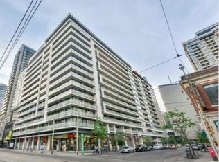 111 Elizabeth St #1710, Toronto, ON M5G1P7