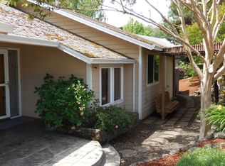 2489 NW Loma Vista Dr, Roseburg, OR