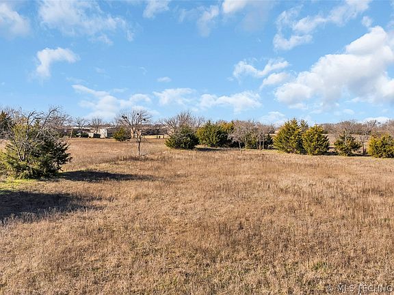 5th image of Ward Ranch Rd