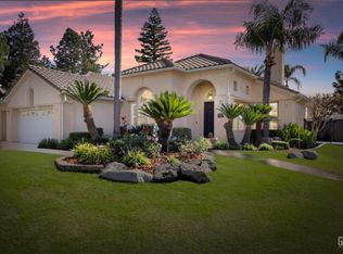 10921 Rockridge Way, Bakersfield, CA 93311