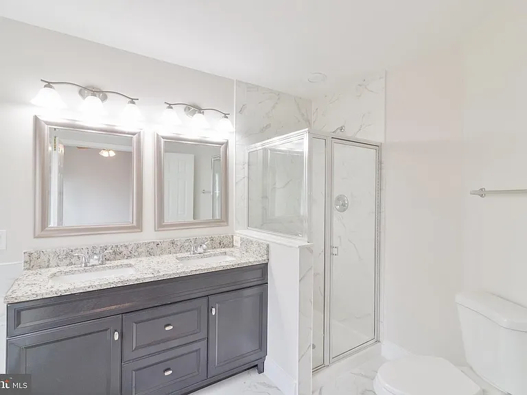 Primary Bedroom Ensuite Bath-3rd Floor