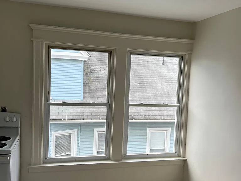 71 Smith St #3 — Photo 1