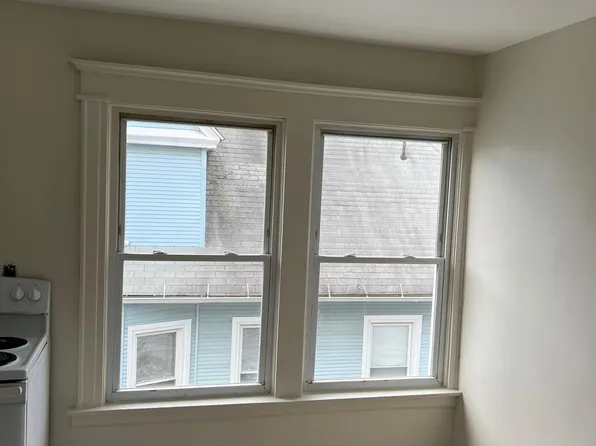 71 Smith St Floor 3, West Haven, CT 06516