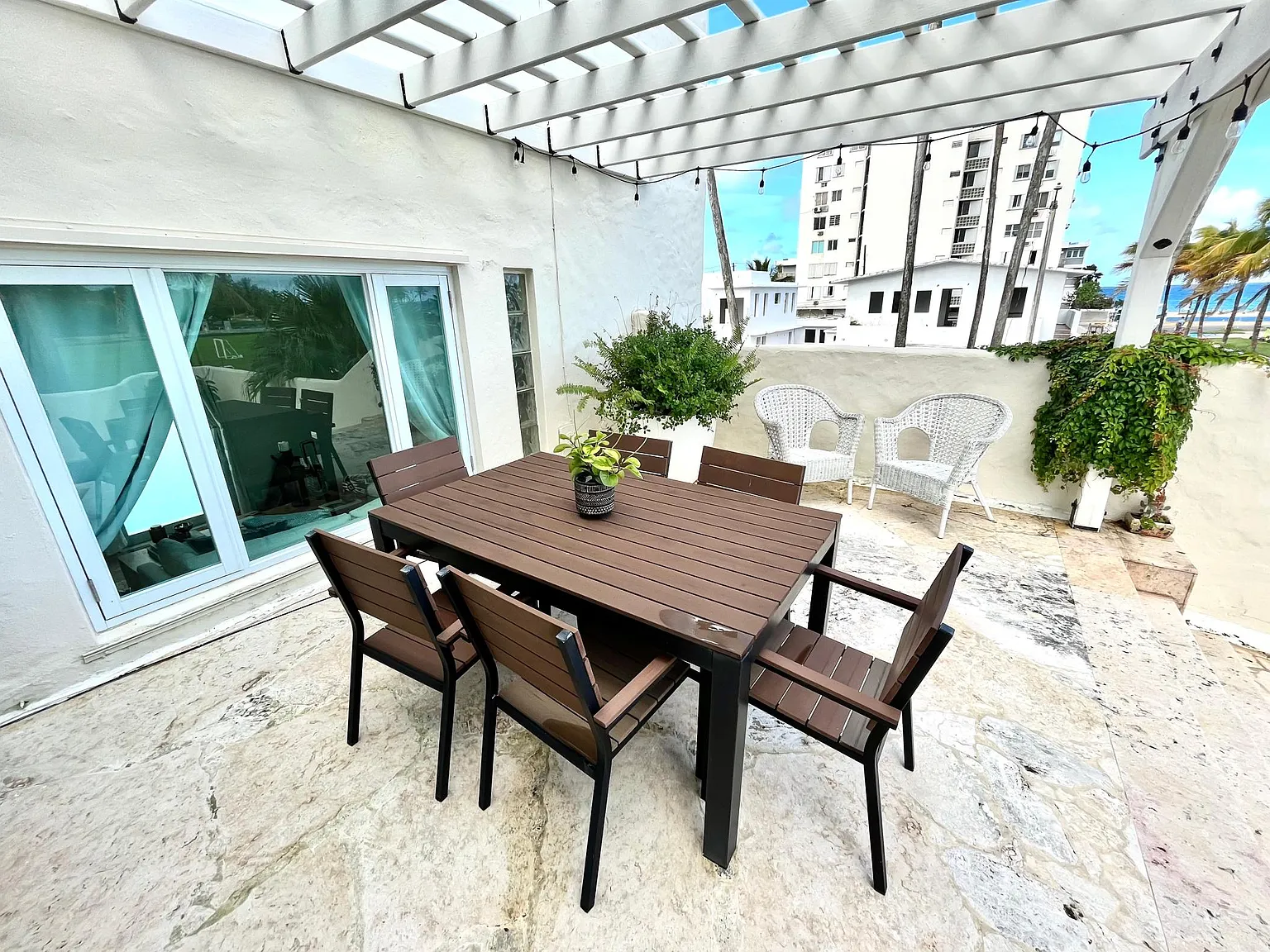 2 bed, 1300 sqft, $6,000 — Photo 4