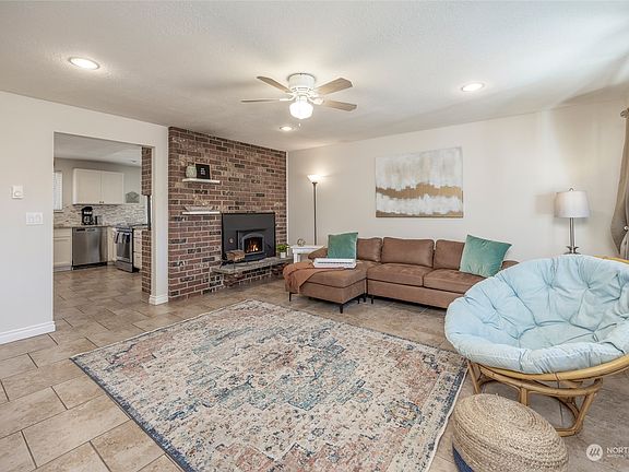 4th image of 6501 157th Street Ct E