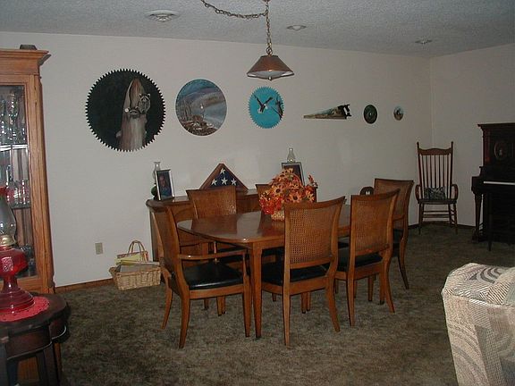 DINNING ROOM