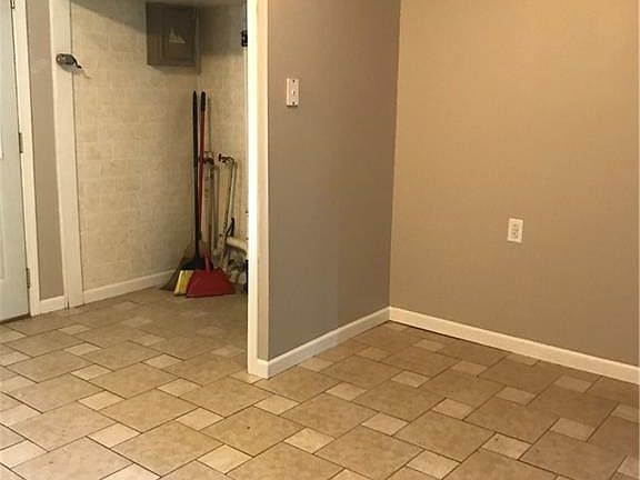 4th image of 757 Spartan Ave