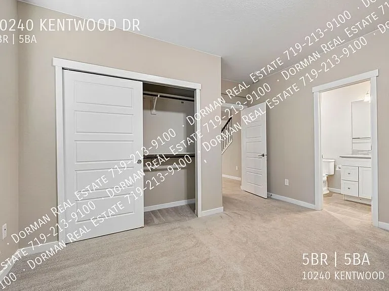 10240 Kentwood Dr — Photo 45