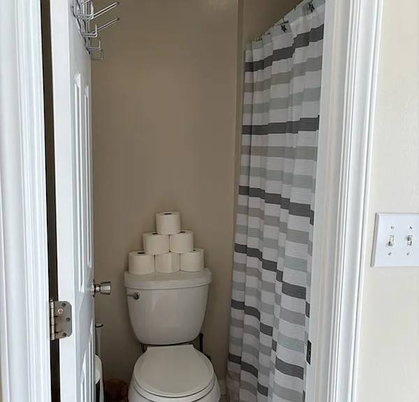468 Derby Ln — Photo 17
