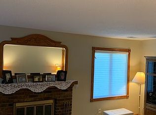 3903 Bradley Rd, Waterloo, IA 50701