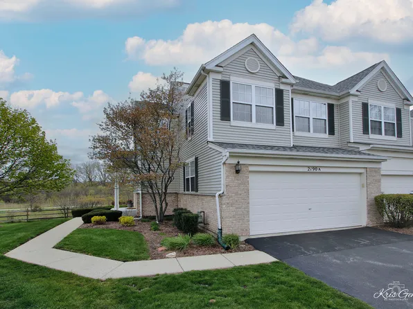 2190 Braeburn Dr Unit A, Wauconda, IL 60084