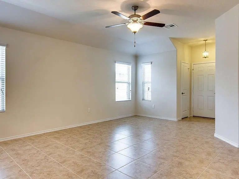 10604 Dimitrios Dr — Photo 5