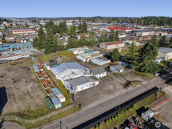 5th image of 3817-3819 94th St SW