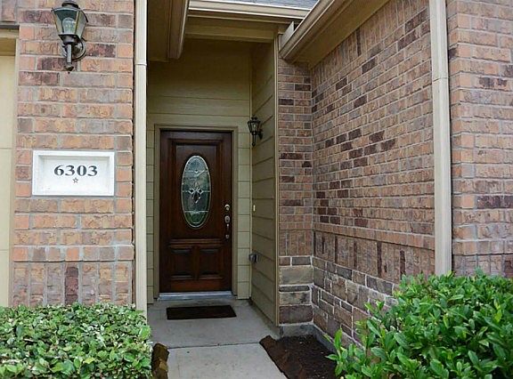2nd image of 6303 Thornton Dr
