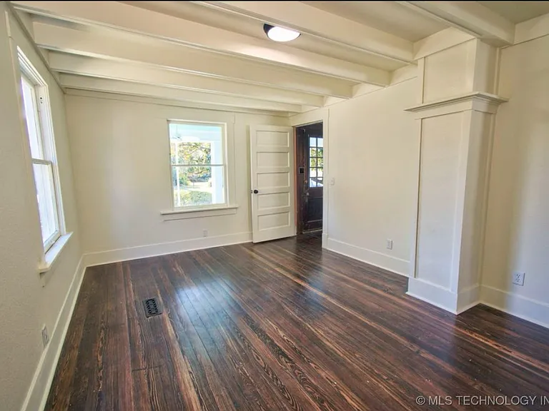 2310 Boston St — Photo 11