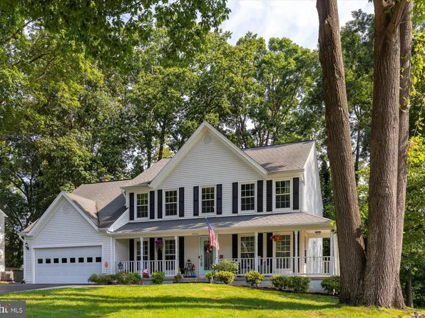 4924 Queensbury Cir, Fredericksburg, VA 22408