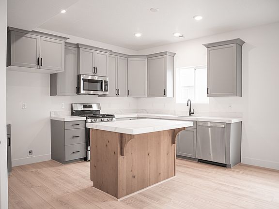 3rd image of 1109 N 1060 W Lot 31
