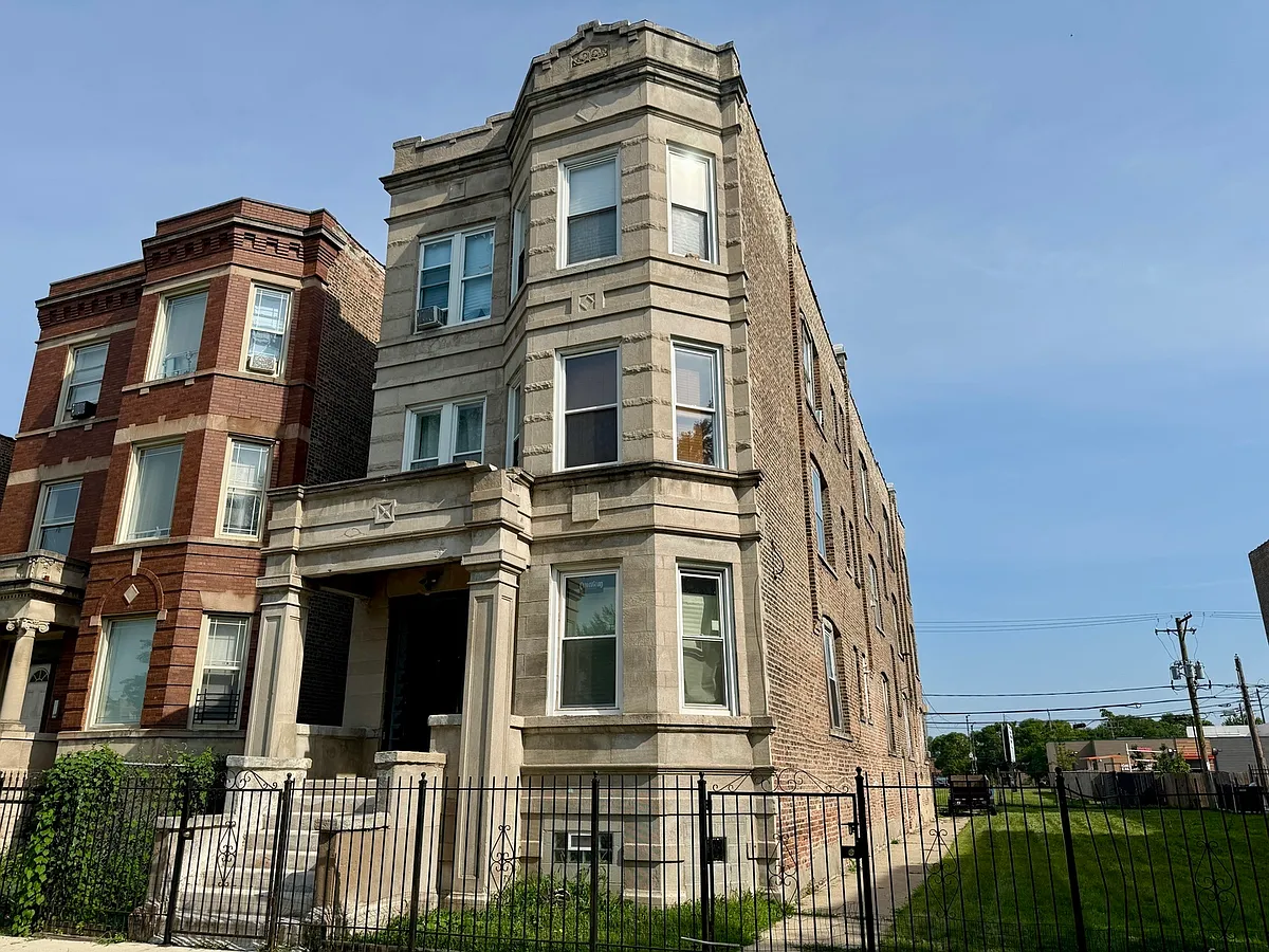 Building Photo - 3512 W 12th Pl #1R
