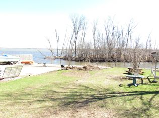 56 Rushmore Rd, Fox lake, IL 60020