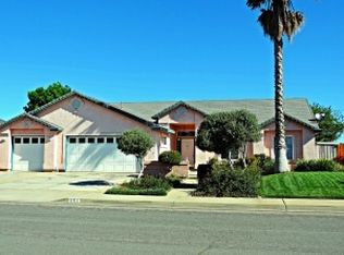 357 River Park Dr, Redding, CA 96003
