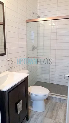 Rented by Uptown Flats LLC | media 28
