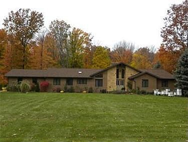 1st image of 2940 Erich Dr