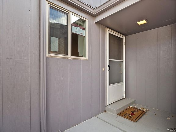 4th image of 34 S Newland Court
