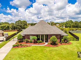 218 Brighton Loop, Houma, LA 70360