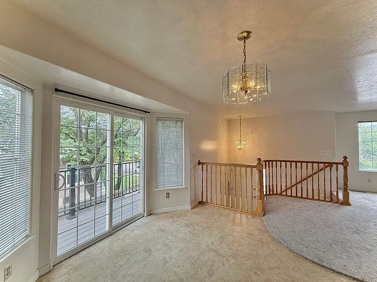 1080 E Elgin Ave — Photo 25