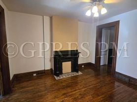 100 S 13th St