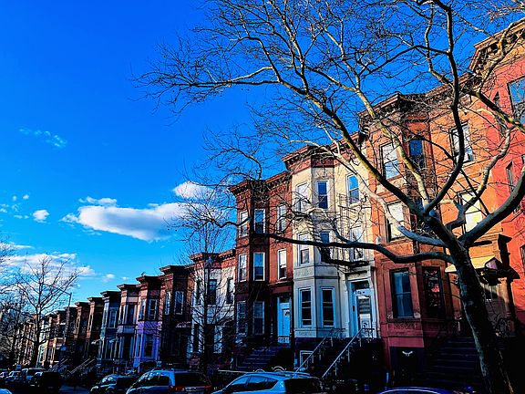 4th image of 451 51st St APT 4