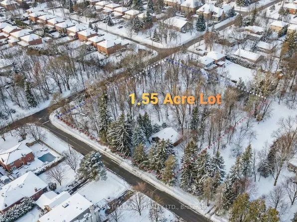 108 Yongehurst Rd, Richmond Hill, ON L4C 3T2