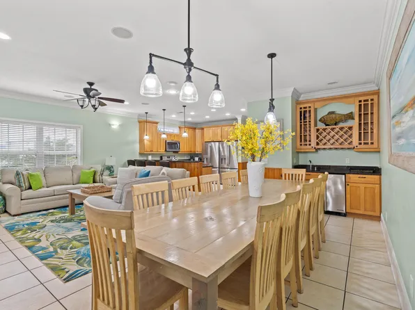 601 N Waccamaw Dr #A, Murrells Inlet, SC 29576