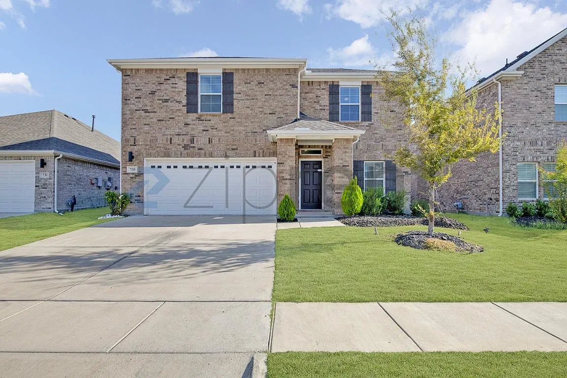 Overland Grove Ph 5a — Photo 1