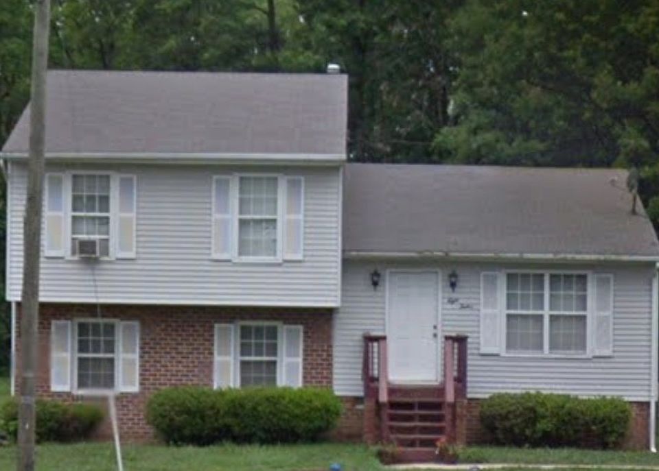 1st image of 812 Bedrock Ln